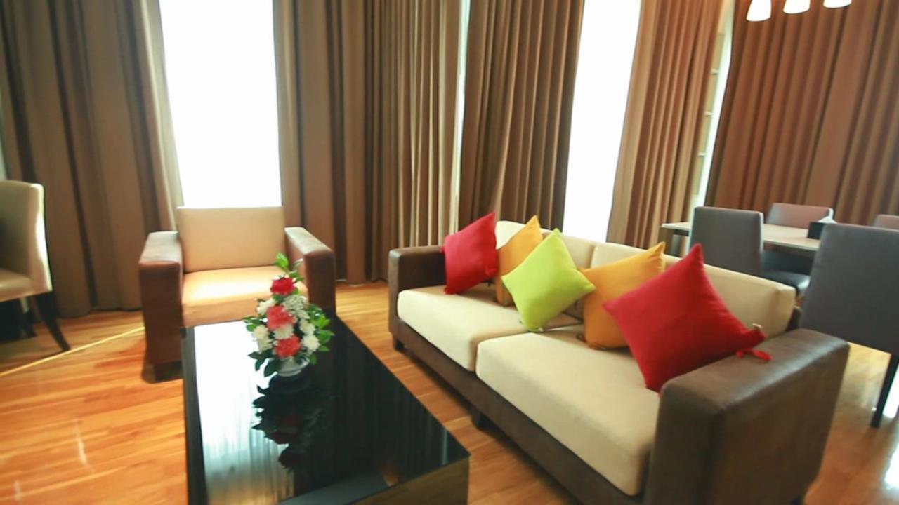 Hotel Lumen Bangkok Srinakarin Extérieur photo