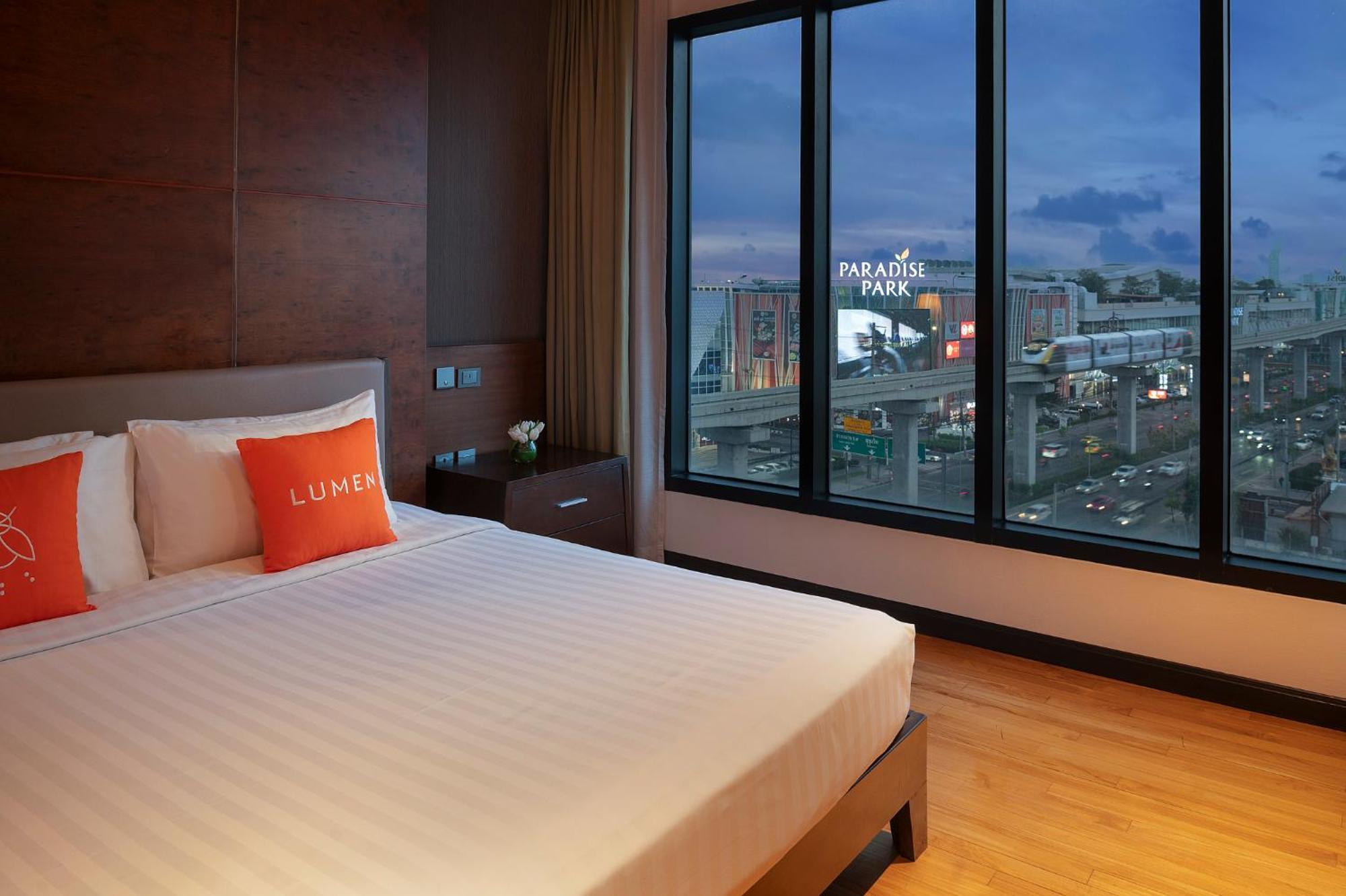 Hotel Lumen Bangkok Srinakarin Extérieur photo
