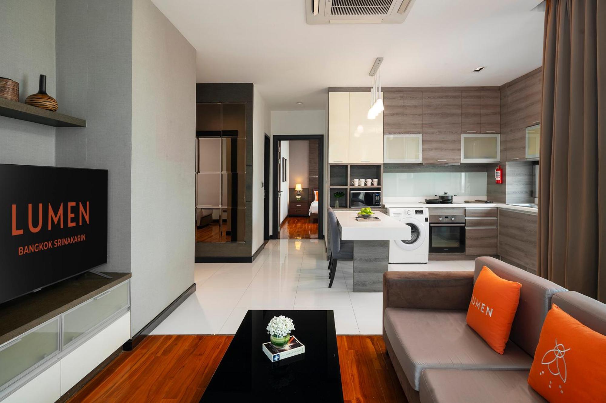 Hotel Lumen Bangkok Srinakarin Extérieur photo